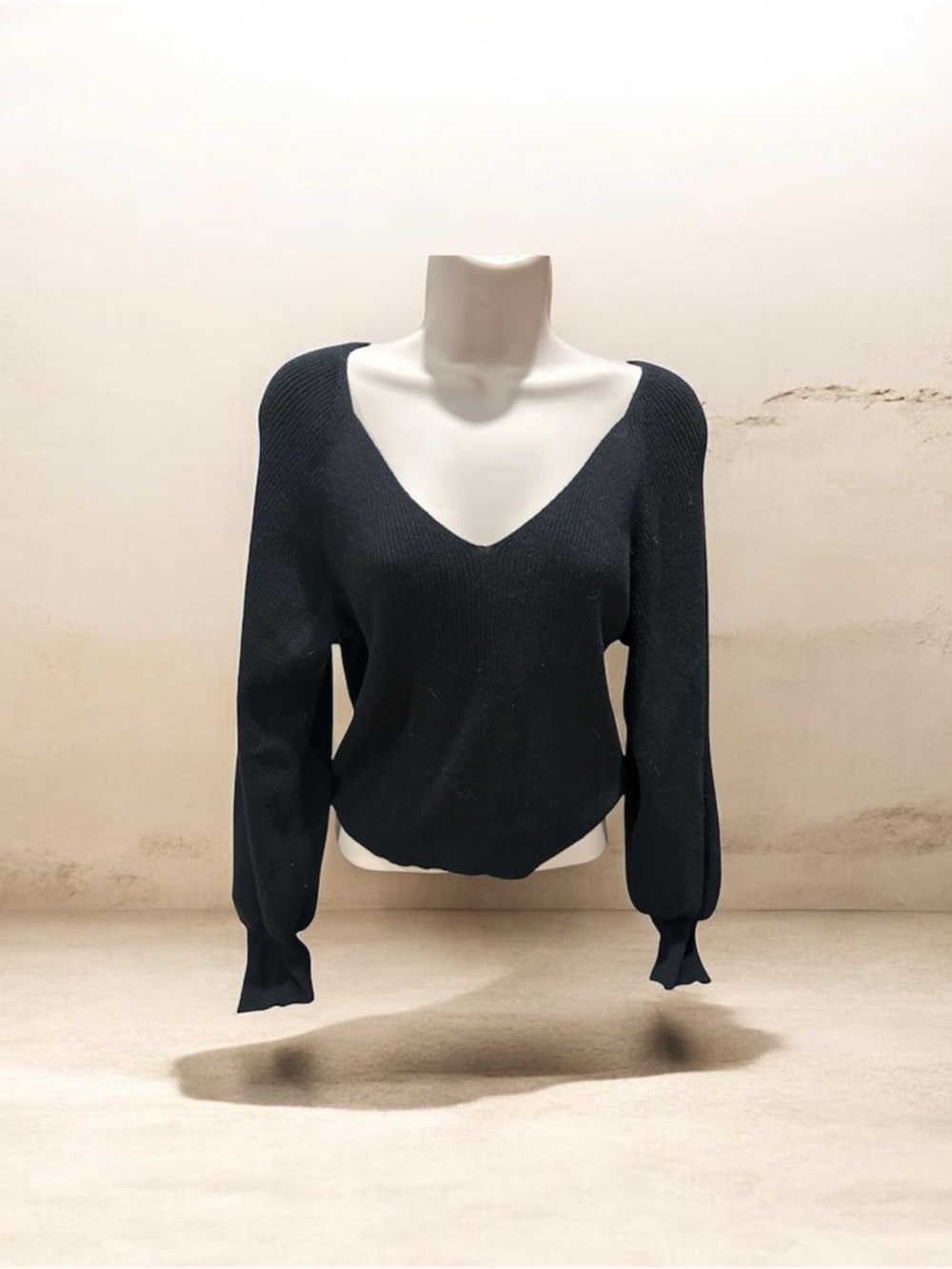 Abercrombie & Fitch Black V-Neck Balloon Sleeve Ribbed Sweater